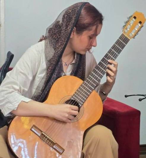 استاد شکوفه اصلانی